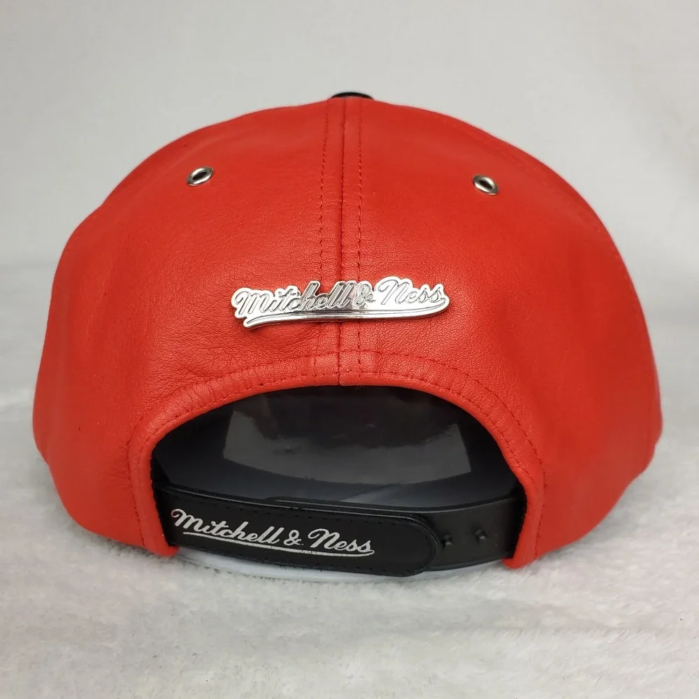 Chicago Bulls Mitchell & Ness NBA Snapback 3D Logo‎ Red Black Leather New